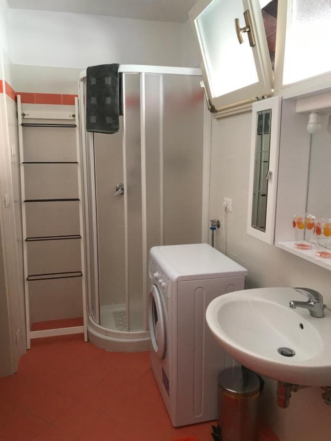 Casa Madama Διαμέρισμα Cannero Riviera Εξωτερικό φωτογραφία