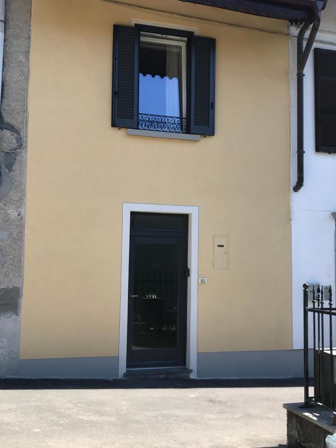 Casa Madama Διαμέρισμα Cannero Riviera Εξωτερικό φωτογραφία